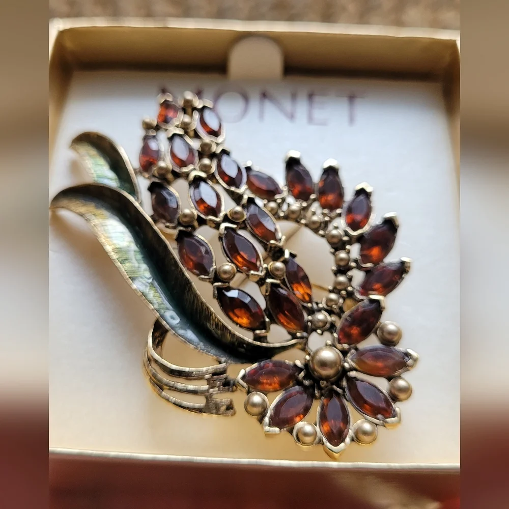 Monet vintage topaz